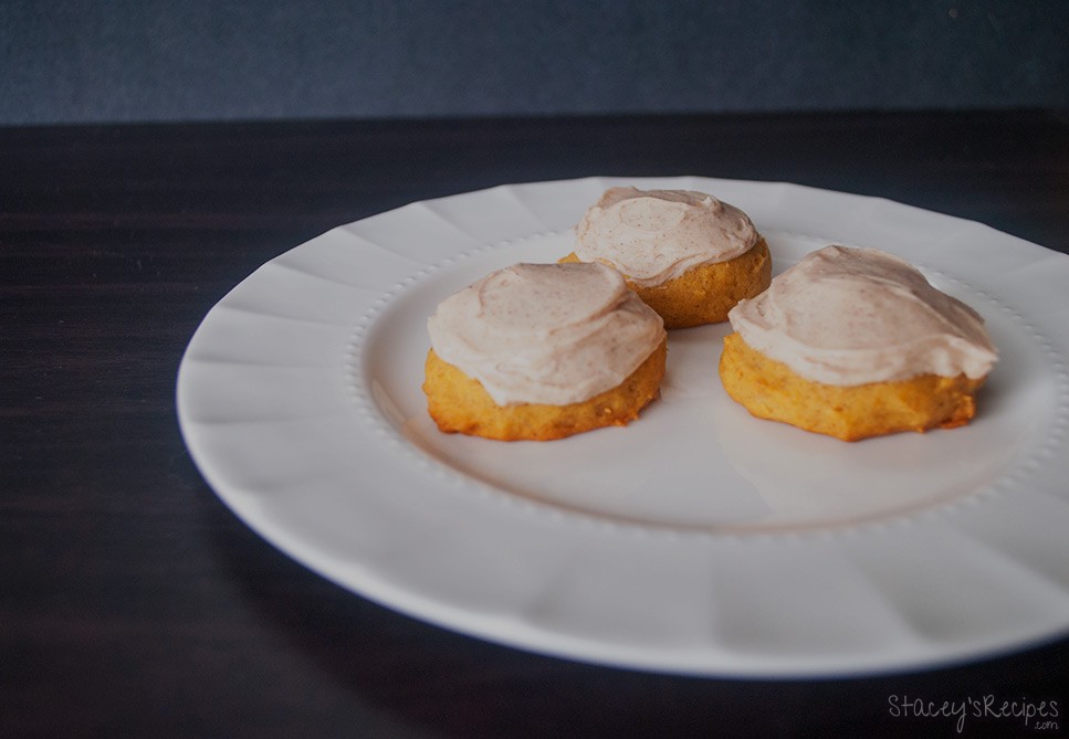 ¸Pumpkin Cookies with a Cinnamon Cream Cheese Frosting