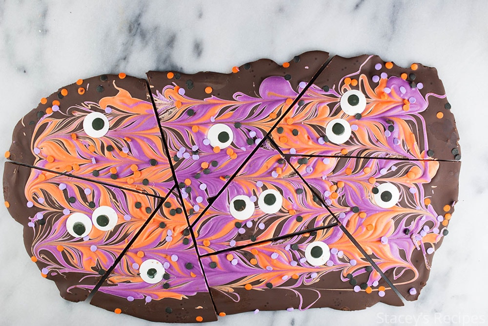 This 3 ingredient bark is the easiest treat you'll make this Halloween! | www.staceysrecipes.com